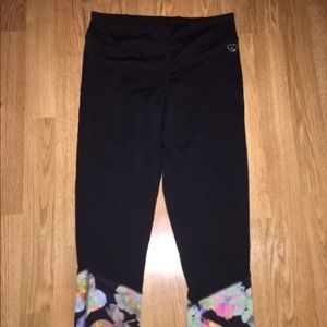 Aeropostale athletic cropped pants